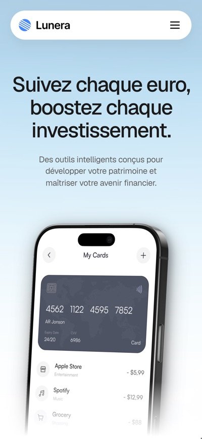 Accueil de Kredo sur téléphone : l'accroche et le téléphone qui affiche une carte bancaire.